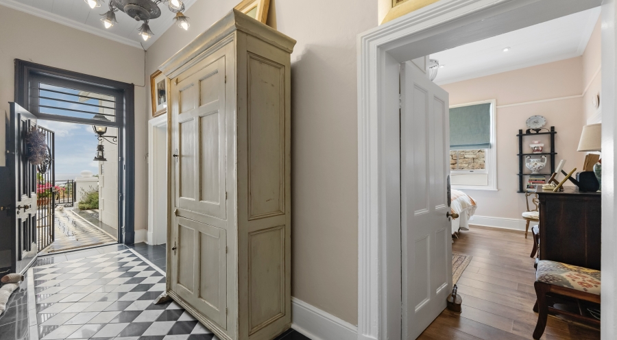 2 Bedroom Property for Sale in Mount Pleasant Western Cape